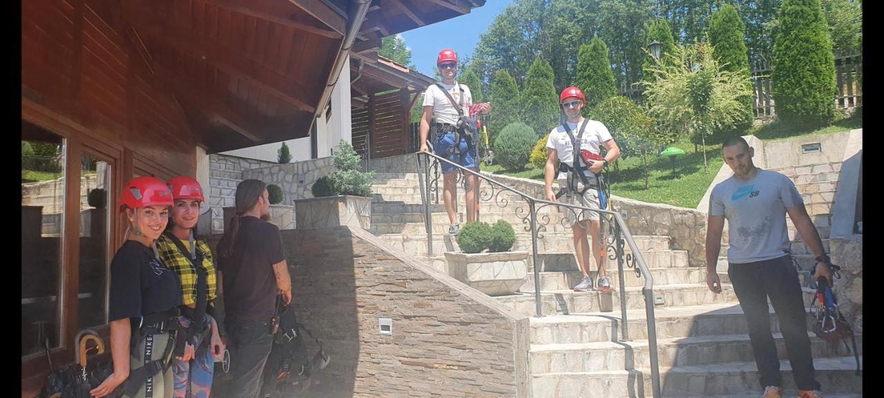 Lux Smestaj Ivanjicki Konaci Іваніца Екстер'єр фото